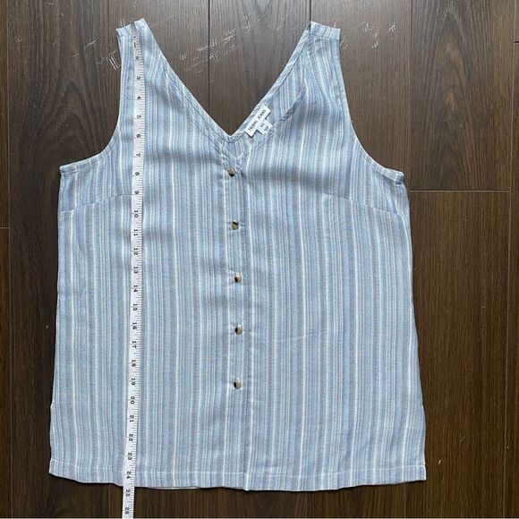 TRIBAL flowy button up cami - Picture 8 of 9